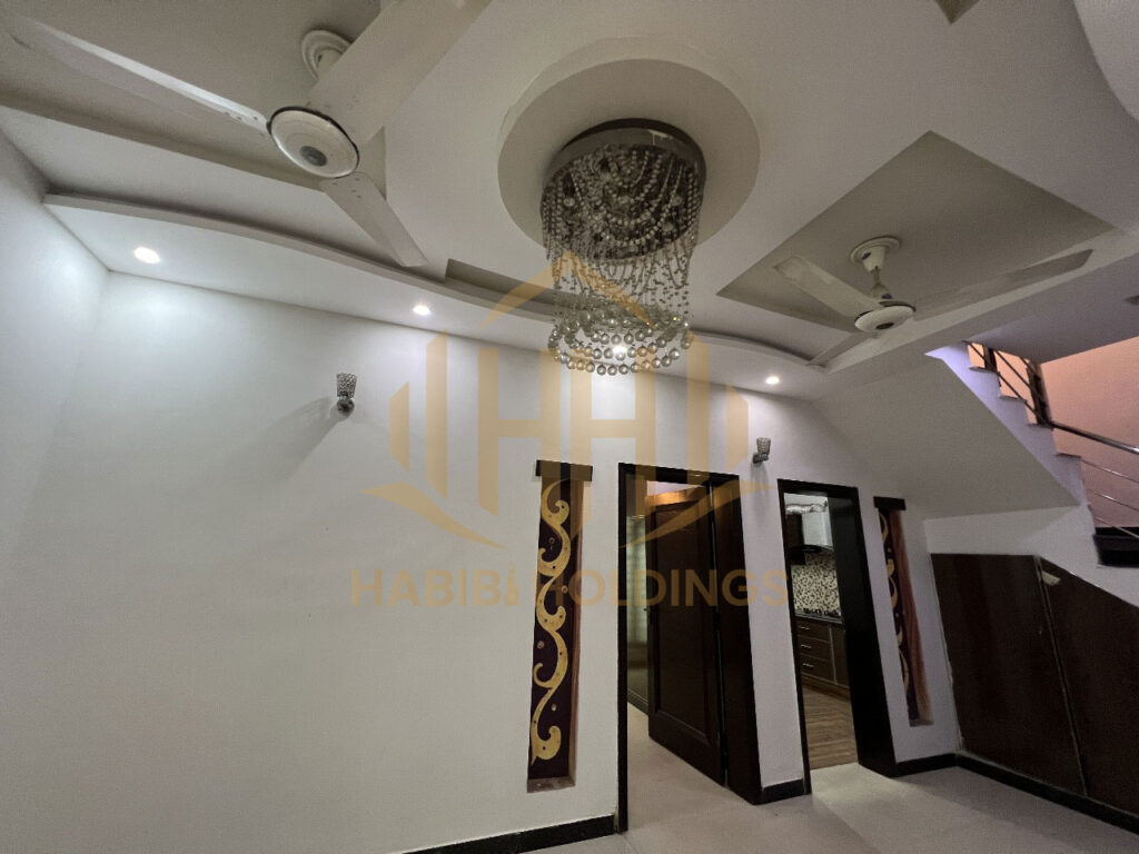 5 Marla Used House CC Block Sector D Bahria Town Lahore